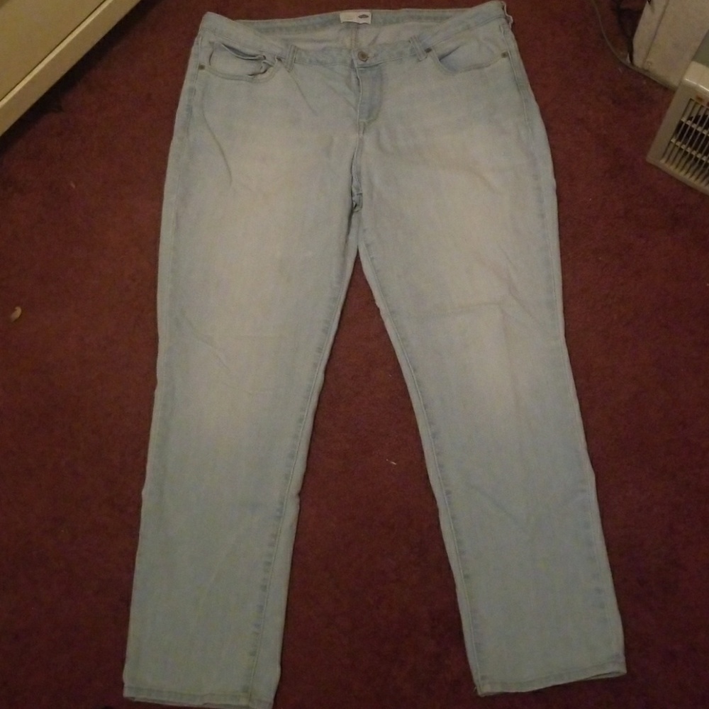 Straight Cut Jeans